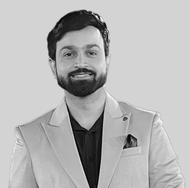 Tapesh Saxena - Analyste commercial principal Tapesh Saxena